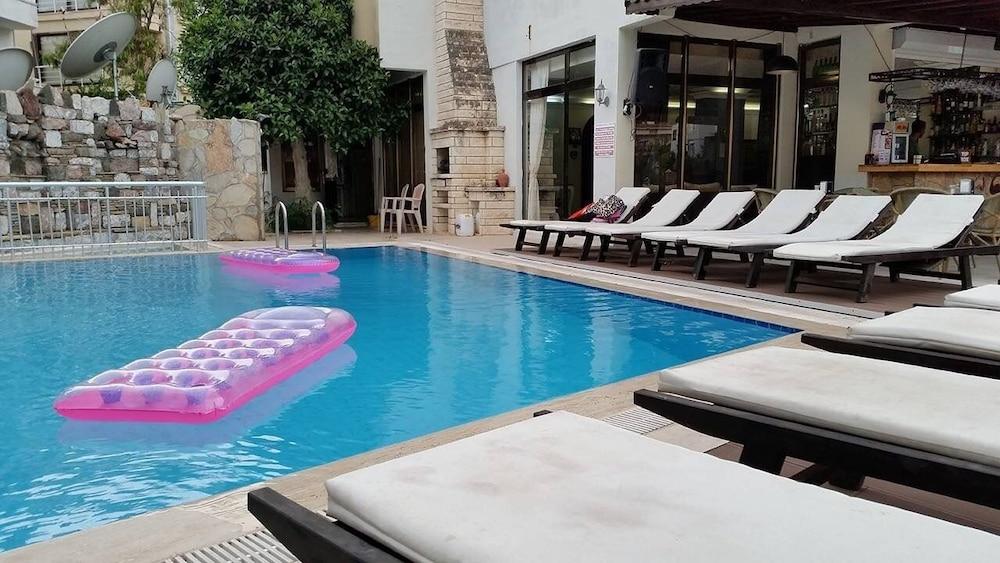 Hotel Hani Armutalan Esterno foto
